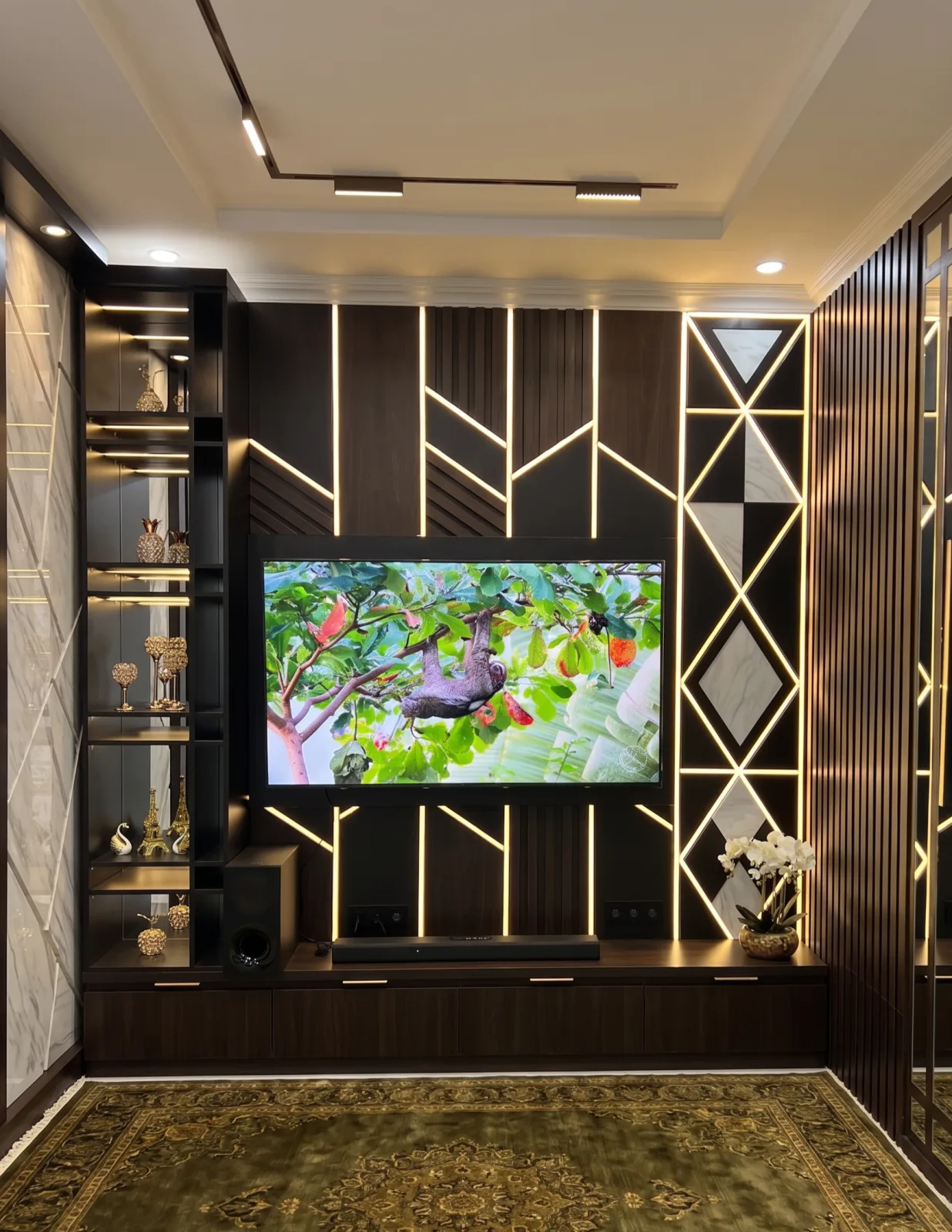 Backdrop TV Wall Panel Hitam